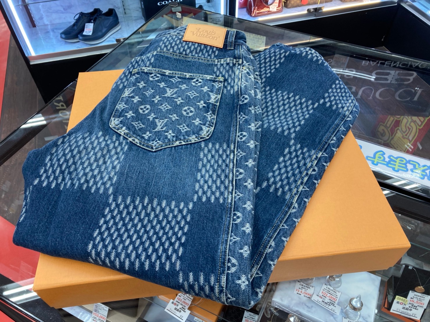 7/31 買取情報！【LOUIS VUITTON×NIGO】《ジャイアントダミエウェーブ