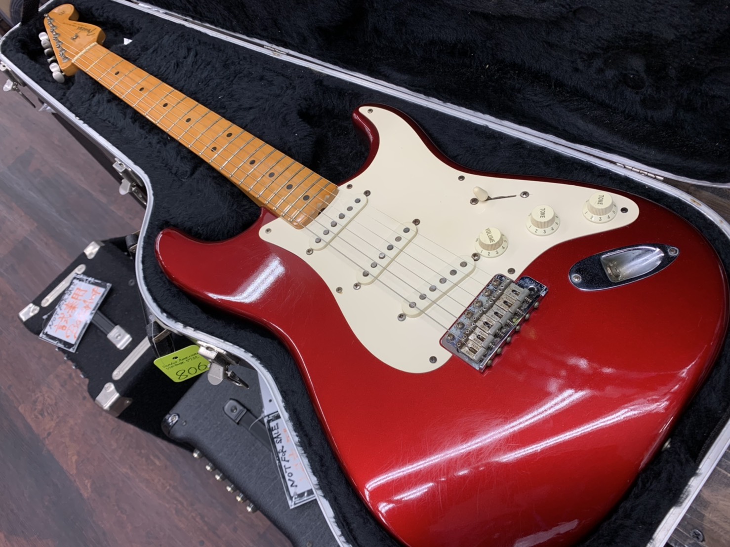 オシャレ '07 Fender USA Stratocaster 赤 - 通販 - adforcecreative.com
